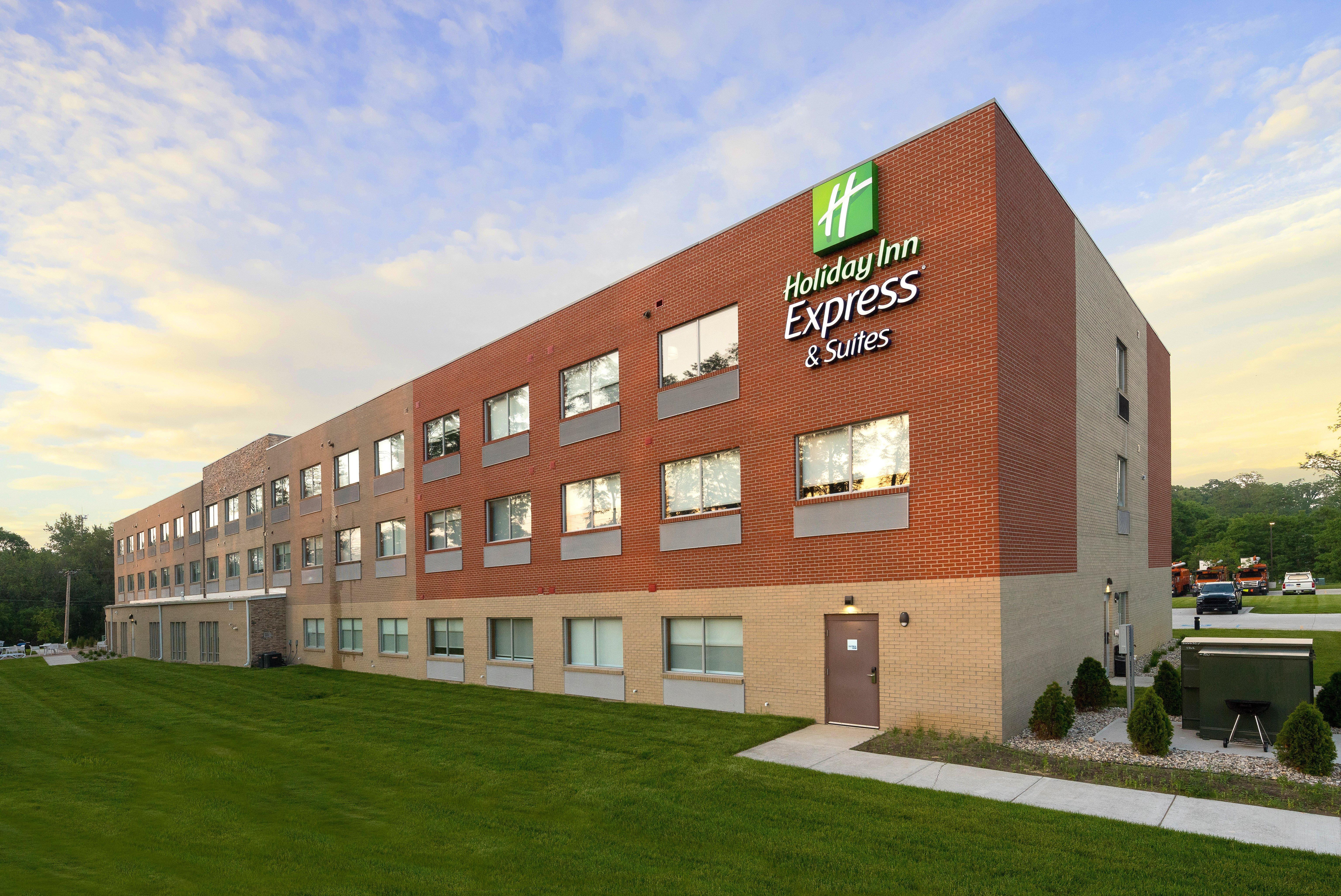 Holiday Inn Express & Suites - Portage By Ihg מראה חיצוני תמונה