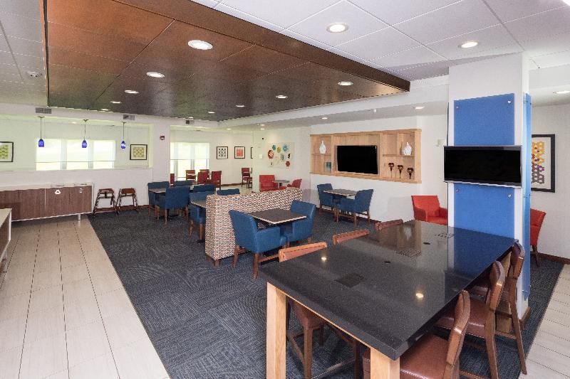 Holiday Inn Express & Suites - Portage By Ihg מראה חיצוני תמונה